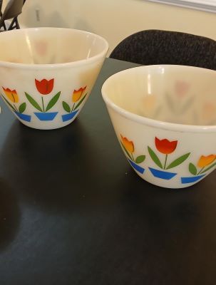 3 Tulip Bowls