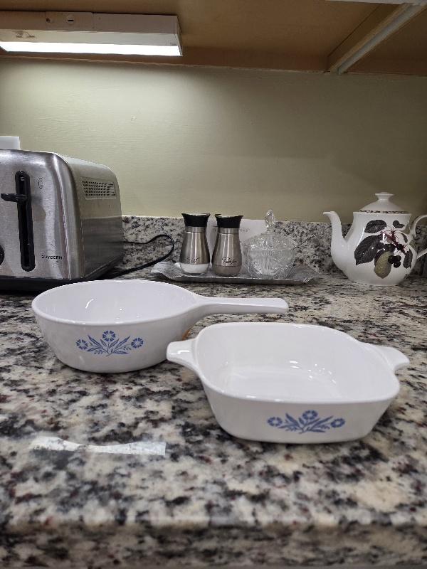 Small Corningware
